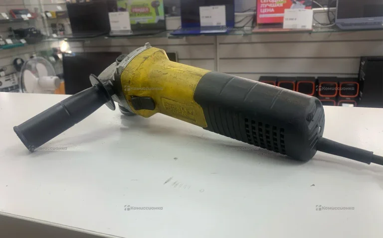 УШМ Stanley fmeg125v