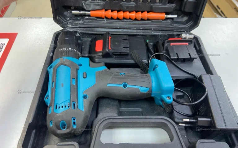 дрель-шуруповерт Makita (реплика)