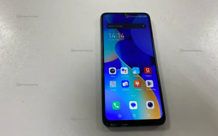 Tecno Spark 10C 4/64 ГБ