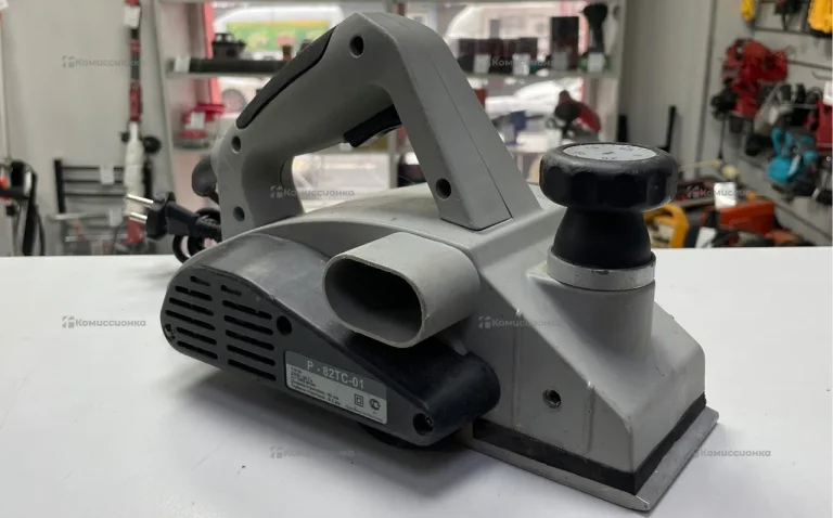 Электрорубанок Интерскол Р-82ТС-01