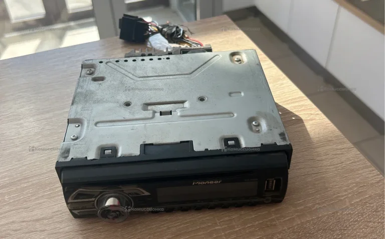 Автомагнитола Pioneer DEH-1500ub
