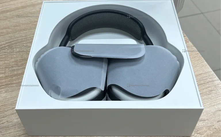 Наушники AirPods Max Lightning