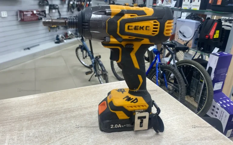 Винтоверт аккумуляторный DEKO DKTS20-Li