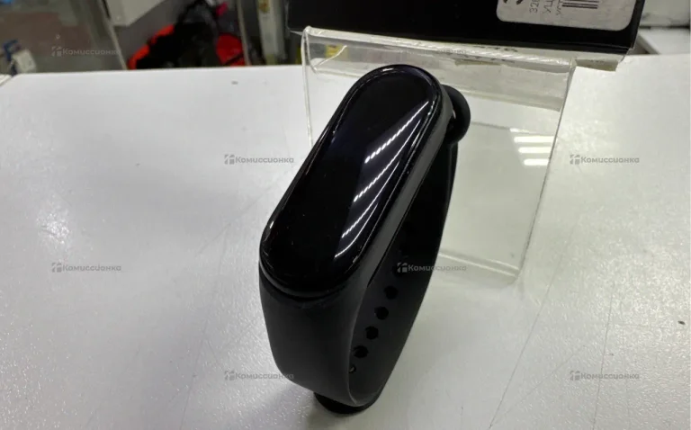 Часы  Mi Smart Band 6