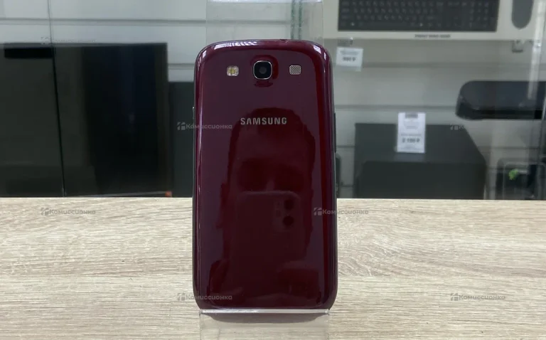 Samsung Galaxy S III GT-I9300 1/8 ГБ
