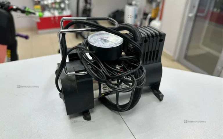 Автомобильный компрессор 12Amp