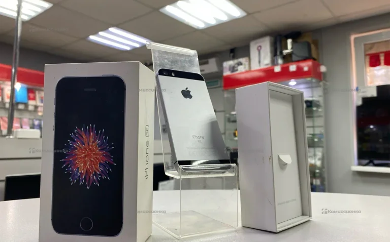 Apple iPhone SE 2/32 ГБ
