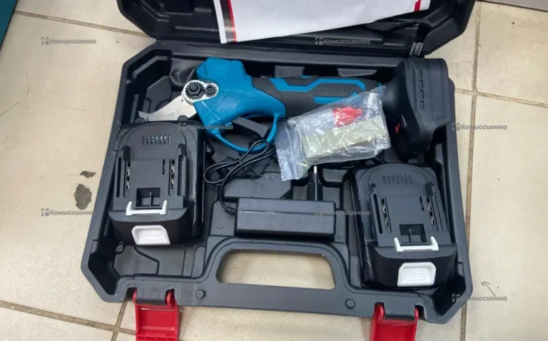 секатор Makita АКБ