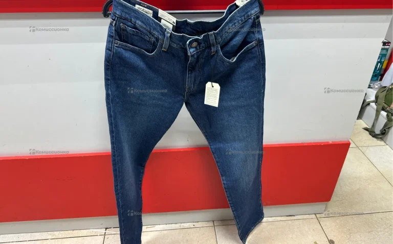Джинсы Levis (32/32)