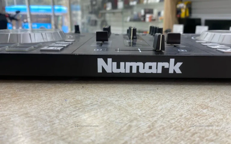 Dj пульт numark mt pro3