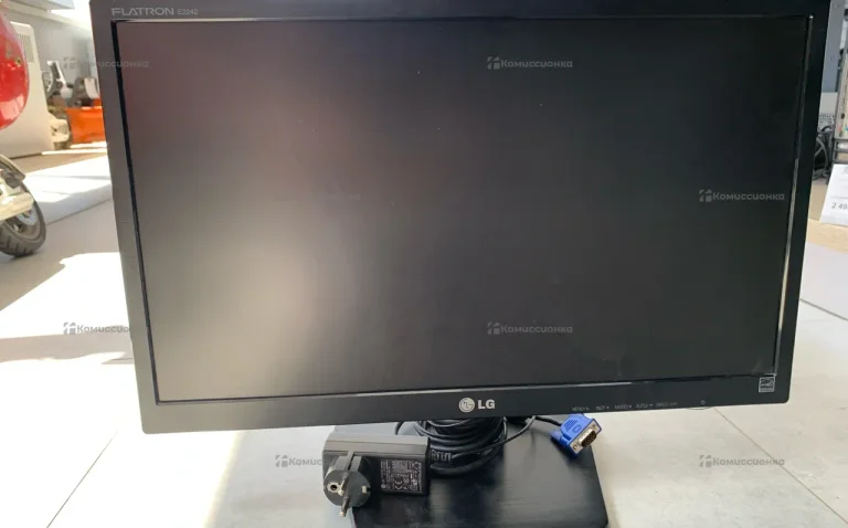 Монитор LG Flatron E2242C-BNA