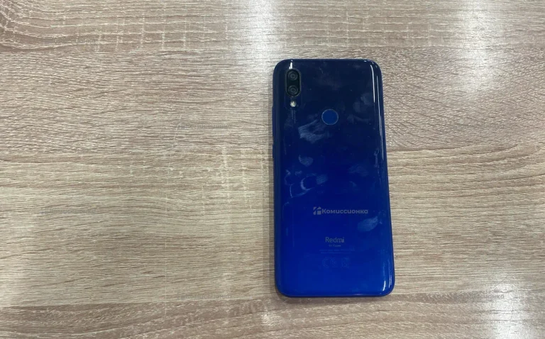 Xiaomi Redmi 7 3/32 ГБ