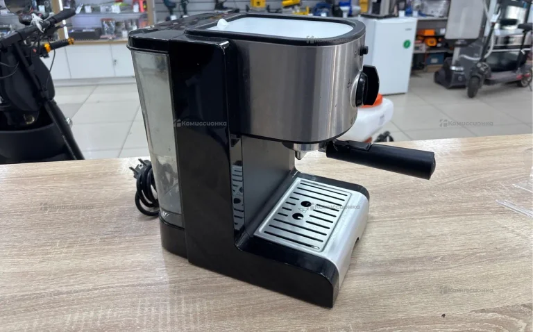 Комашина Vitek