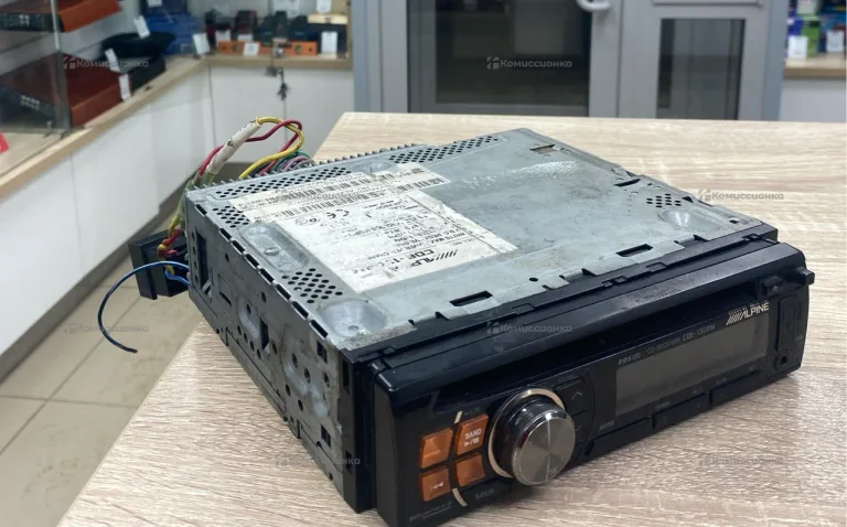 Автомагнитола Alpine CDE