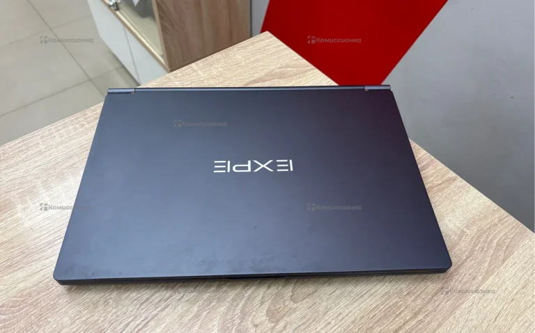 Ноутбук expecomp zet s16