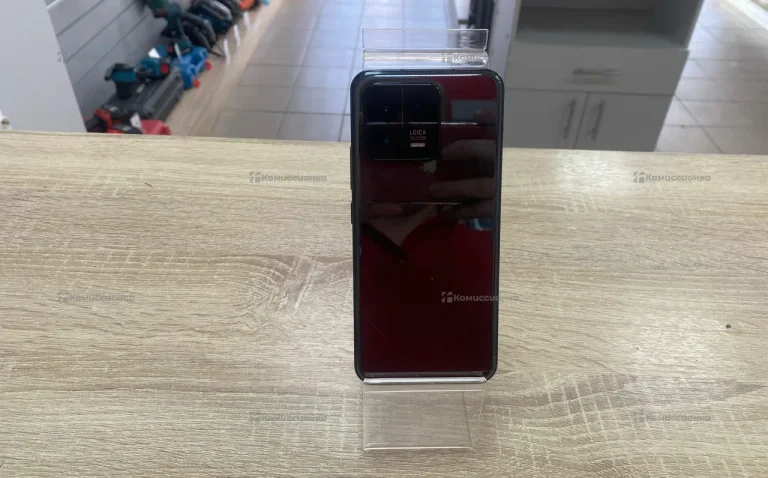 Xiaomi 13 8/256 ГБ