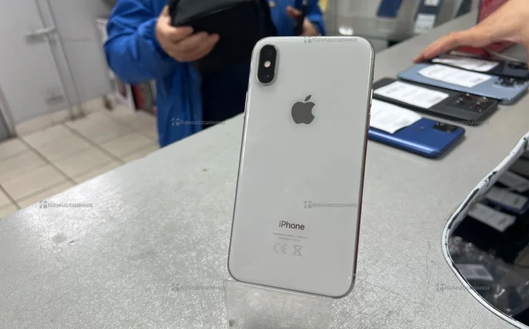 Apple iPhone X 3/256 ГБ