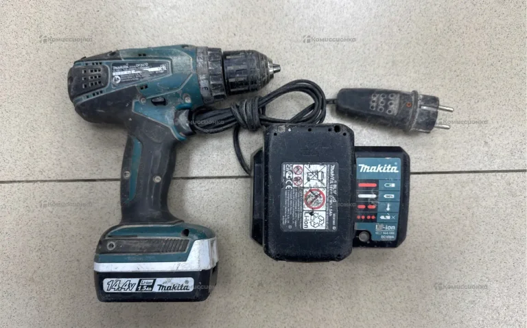 Дрель-шуруповерт makita DF347D