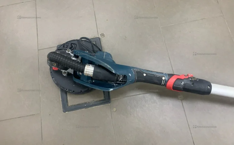 Шлифмашина для стен и потолков BOSCH GTR 550