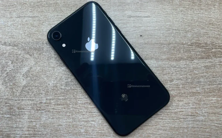 Apple iPhone XR 3/64 ГБ