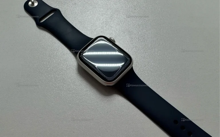 Часы  Apple Watch Series 7 45mm