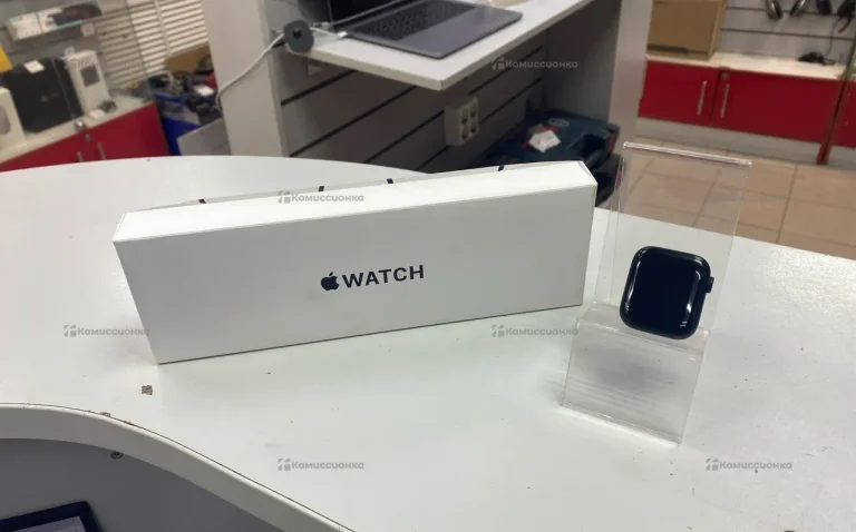 Часы  Apple Watch SE Gen 2 40mm