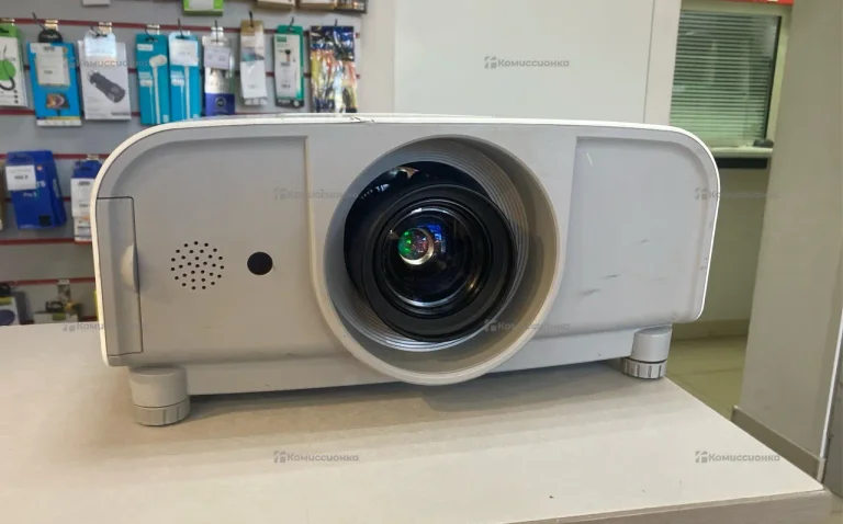 Проектор  Sanyo plc xt21