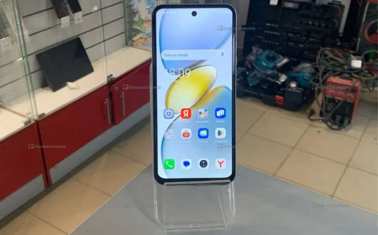 Tecno Spark Go 1 3/64 ГБ