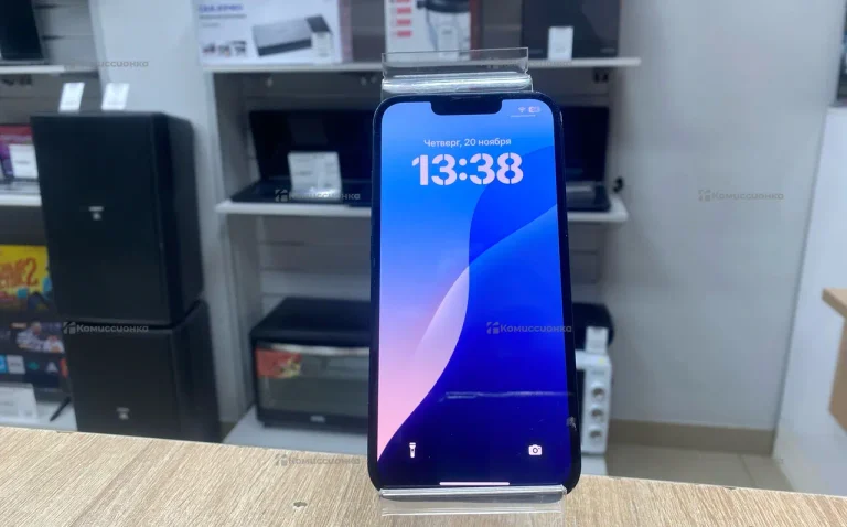 Apple iPhone 13 4/128 ГБ