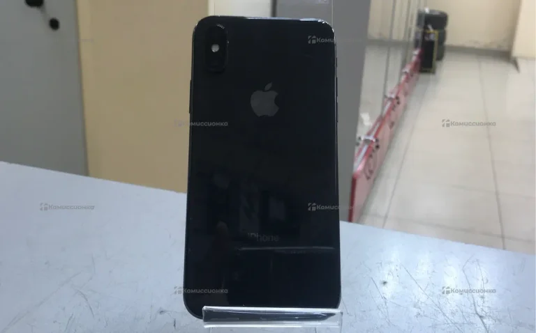 Apple iPhone X 3/64 ГБ