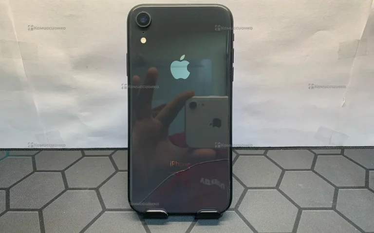 Apple iPhone XR 3/64 ГБ