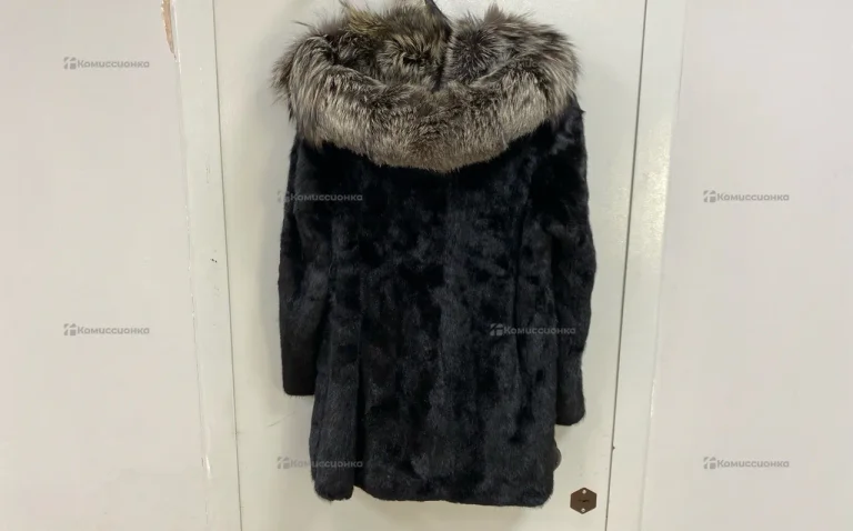 Норковая шуба с меховым капюшоном 50-52р