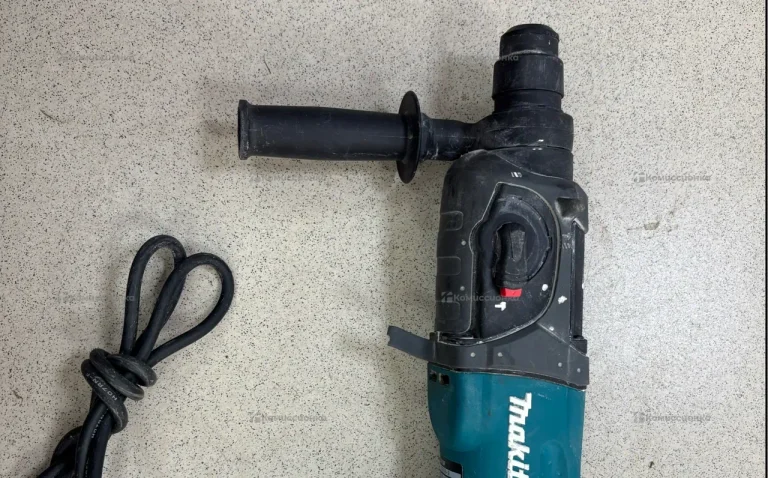 Перфоратор makita HR2470