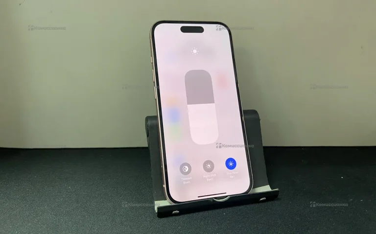 Apple iPhone 15 6/128 ГБ