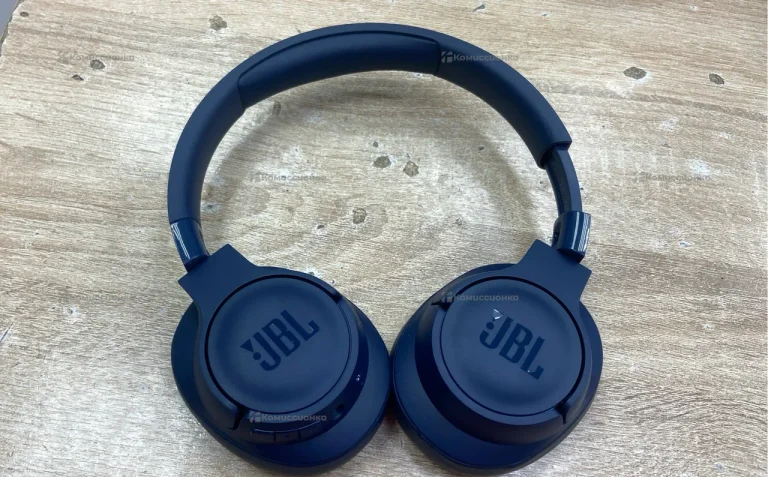 Наушники  JBL TUNE 720BT