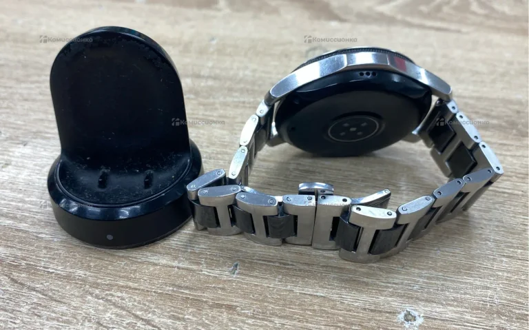 Часы  Samsung watch r800