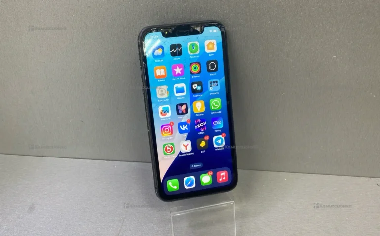 Apple iPhone 11 4/64 ГБ
