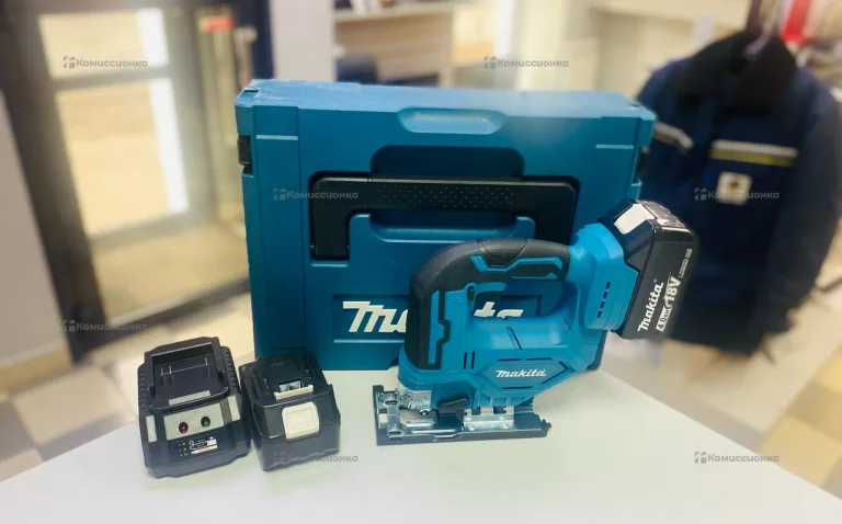 Электролобзик Makita реплика