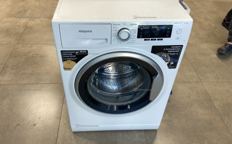 Стиральная машина  HotPoint NSD 6239 S VE RU