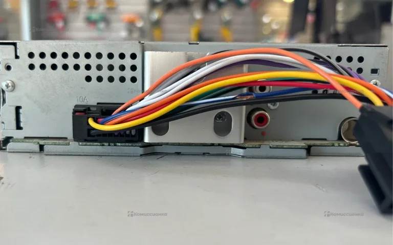 Автомагнитола Pioneer MVH-S100UBW