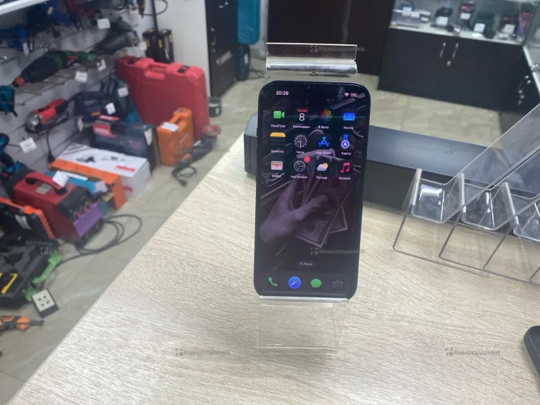 Apple iPhone 15 6/128 ГБ
