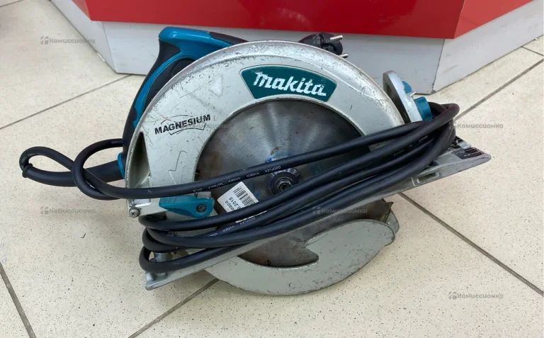 Дисковая пила makita 5008MG