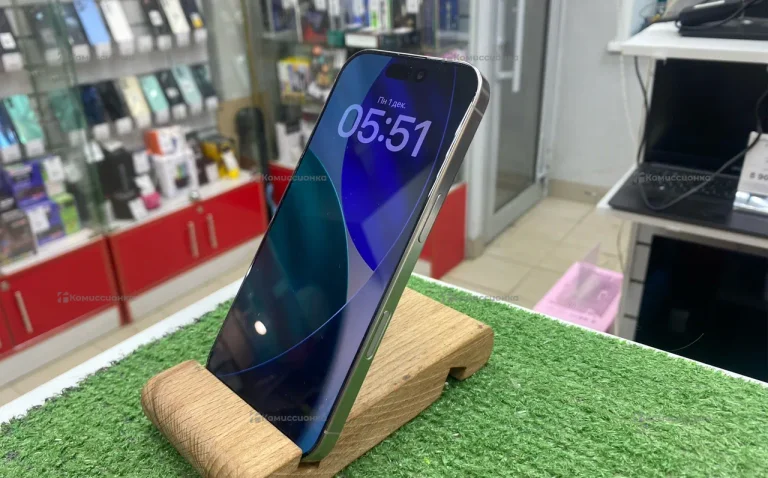 Apple iPhone 16 Pro 8/256 ГБ