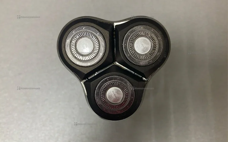 Электрическая бритва Polaris PMR 0611 RC