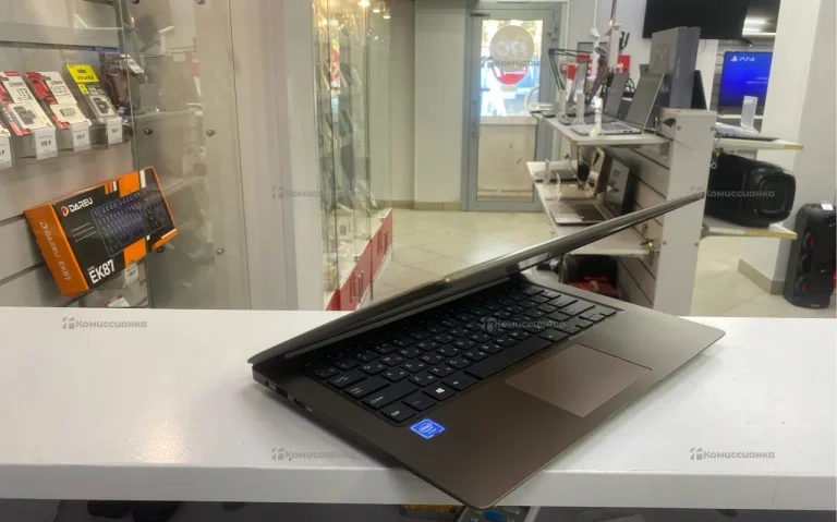 Ноутбук  prestigio
