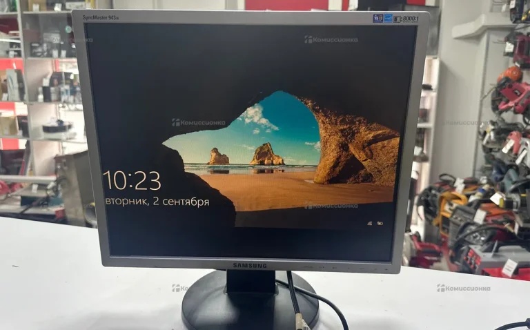 Монитор Samsung SyncMaster 943N