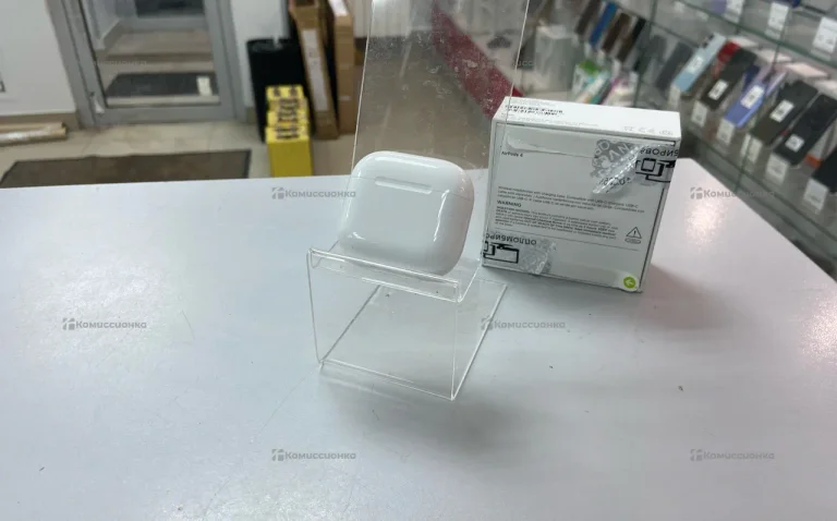 Наушники  Apple AirPods 4