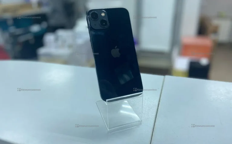 Apple iPhone 13 4/128 ГБ