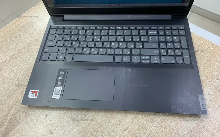 Ноутбук Lenovo 81N3