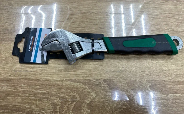 Ключ разводной Master Hand